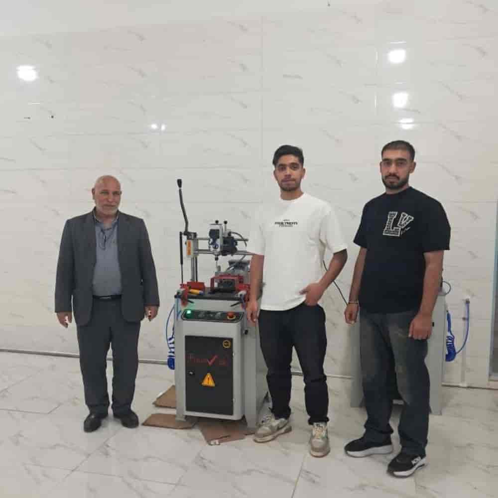 نصب دستگاه فرز میانی مولیون زن برای مشتری